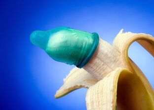 Kondom u punoj banani